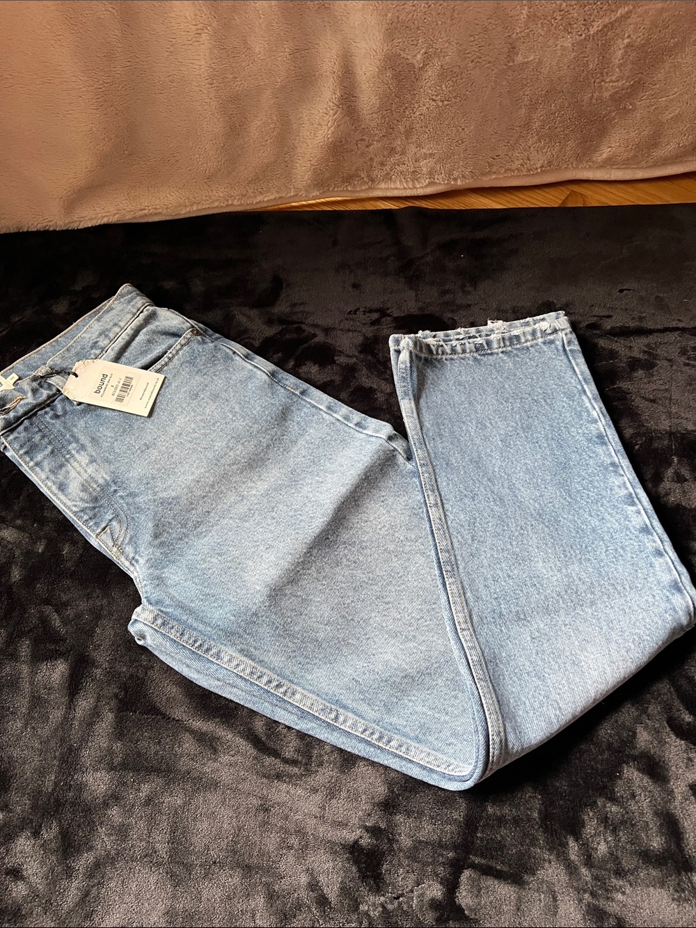 Men’s High-Rise Straight Jeans in Light Blue Wash